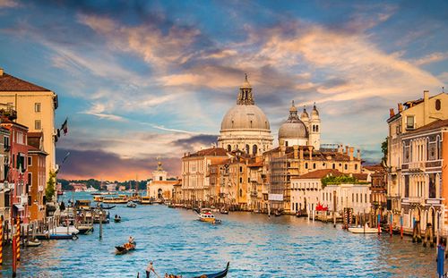威尼斯欧洲最浪漫城市（威尼斯欧洲最浪漫城市有哪些）